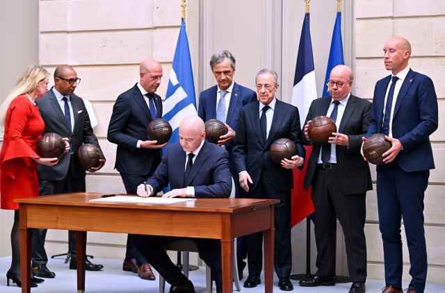 1716387739832048986.jpg 2821684.jpg